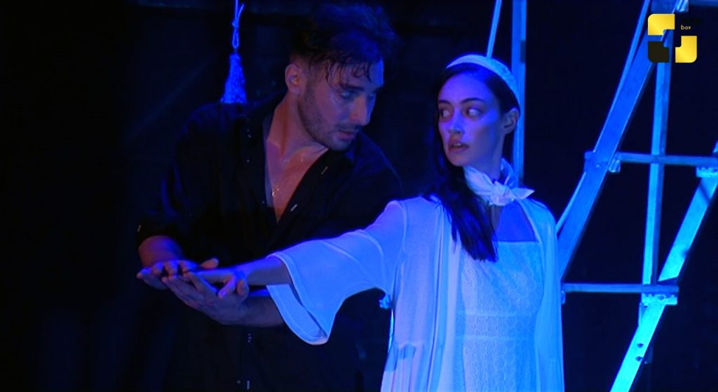 ახმეტელის თეატრში სპექტაკლ „ჰელადოსი“-ს პრემიერა გაიმართა