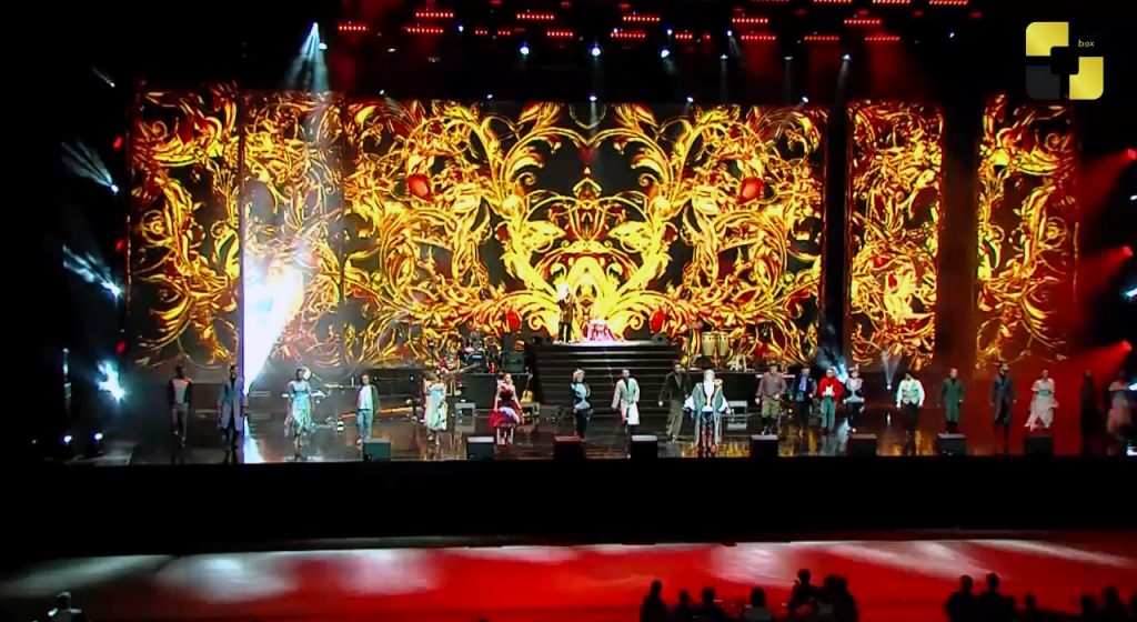 ლეგენდარული მუსიკოსების ცვენა ბლექ სი არენას სცენაზე