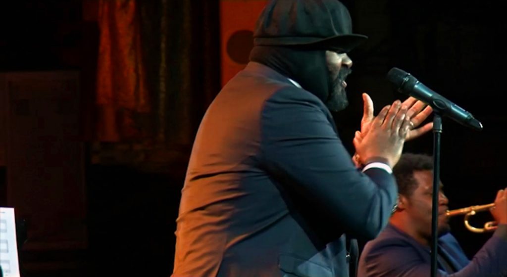 თბილისის დიდ საკონცერტო დარბაზში გრეგორი პორტერის კონცერტმა ანშლაგით ჩაიარა