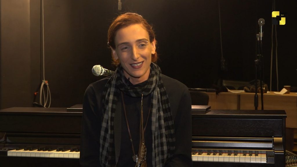 მუსიკისა და დრამის თეატრის მსახიობი, ანა ქურთუბაძე პროექტ „მხოლოდ ქართულში“ მონაწილეობაზე