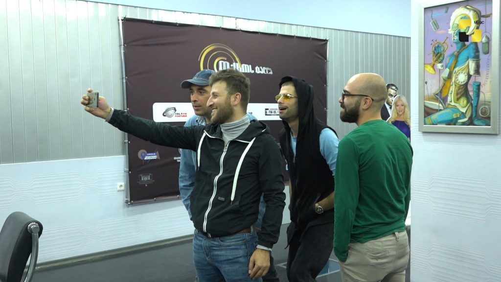 რეზო და ბავშვები ახალ სეზონს ცხელი სიახლეებით შეხვდნენ