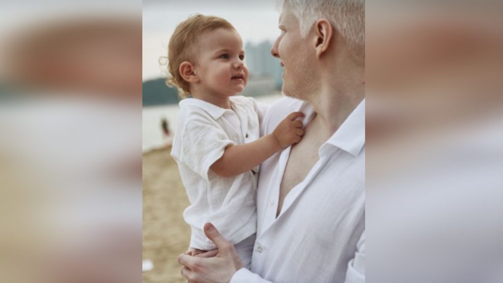 ვიდეო: ბერა: როგორ ფიქრობთ, რომელს უფრო გვგავს?