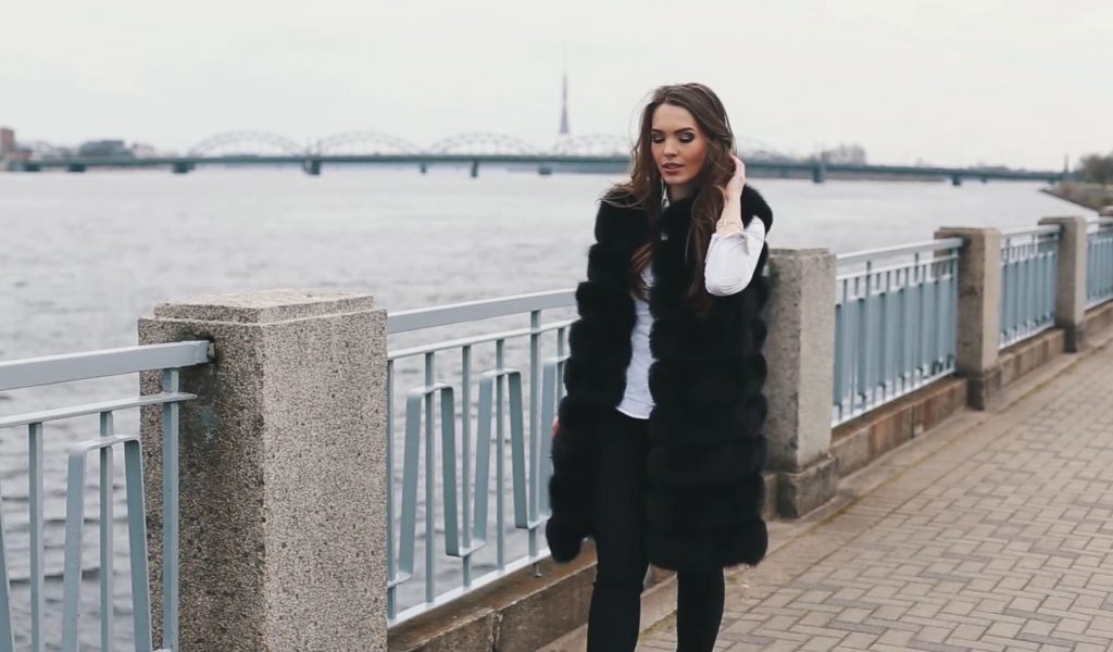 Fashion Time – ბეწვის ქურთუკები