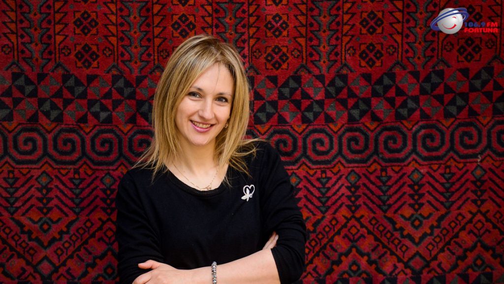 ვიდეო: ქეთი ფარესაშვილი საახალწლოდ ახალ სიმღერას შემოგვთავაზებს