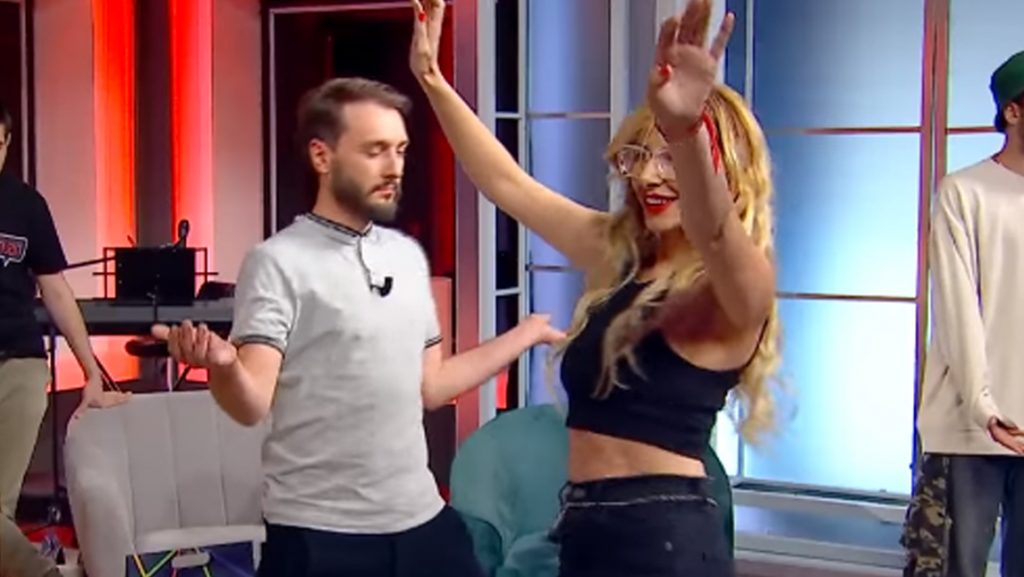 ვიდეო: ნუკი კოშკელიშვილის ცეცხლოვანი მუცლის ცეკვა