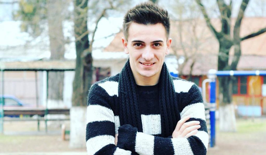 ოთო ფოლადაშვილი მხედველობის პრობლემების გამო კონკურსებს ჩამოშორდა