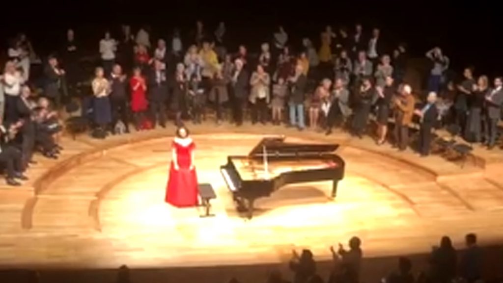 ხატია ბუნიათიშვილის კიდევ ერთი ანშლაგი პარიზში და აპლოდისმენტების ზღვა ქართველ პიანისტს