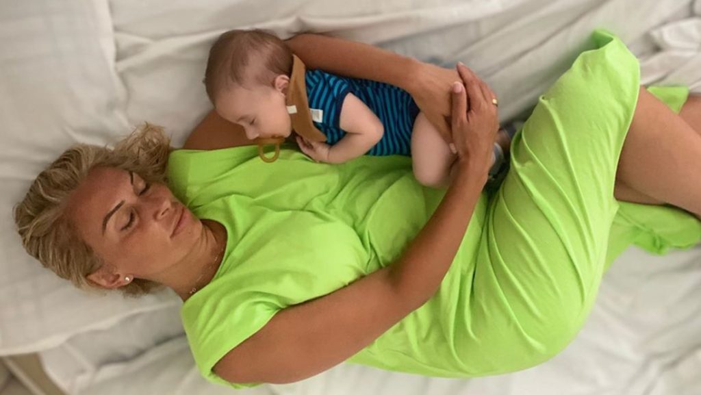 ხატია სიჭინავა: „თუ დაჩიპულ-დაზომბებული ხალხის ეპოქა უნდა გავიარო, ღმერთს ვთხოვ, სწორი გზა მიჩვენოს…“