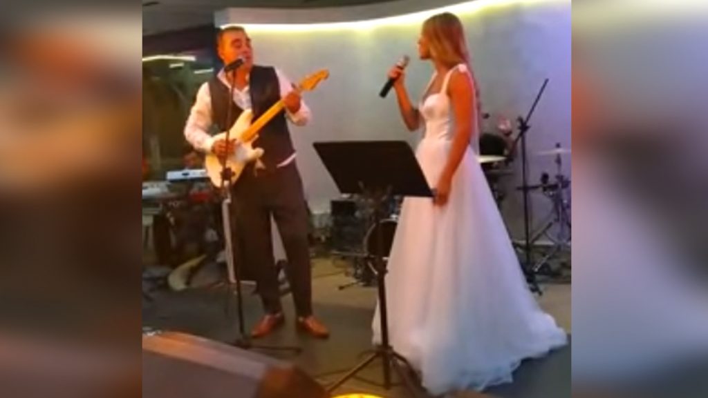 ვიდეო: დათო ხუჯაძისა და ეკა დალაქიშვილის დუეტი მათი ქორწილიდან