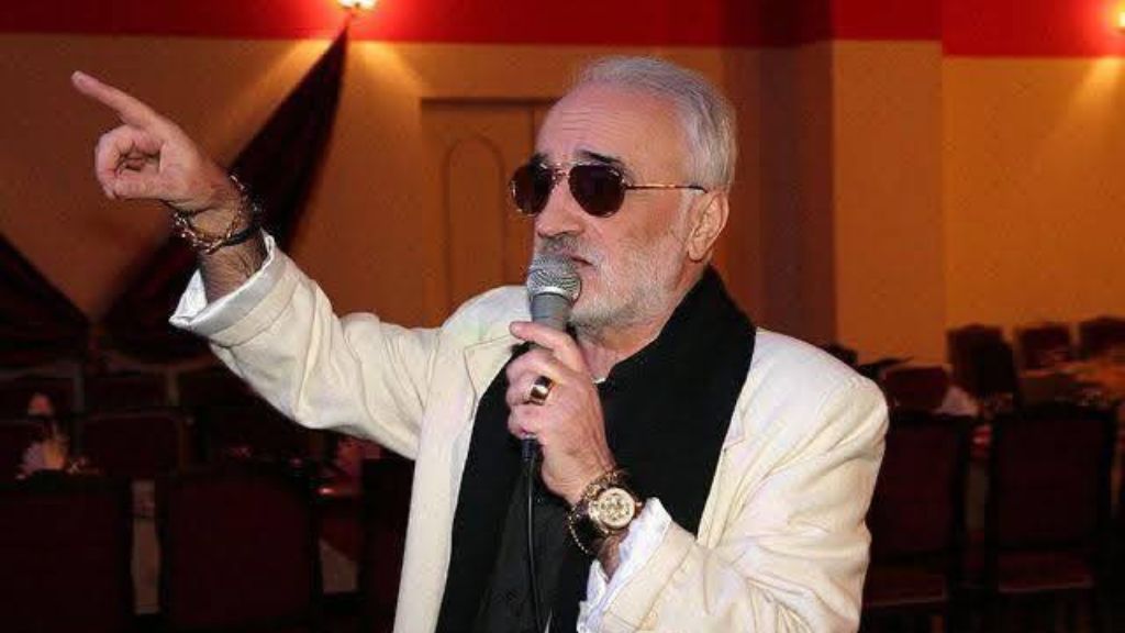 გოჩა ლორია